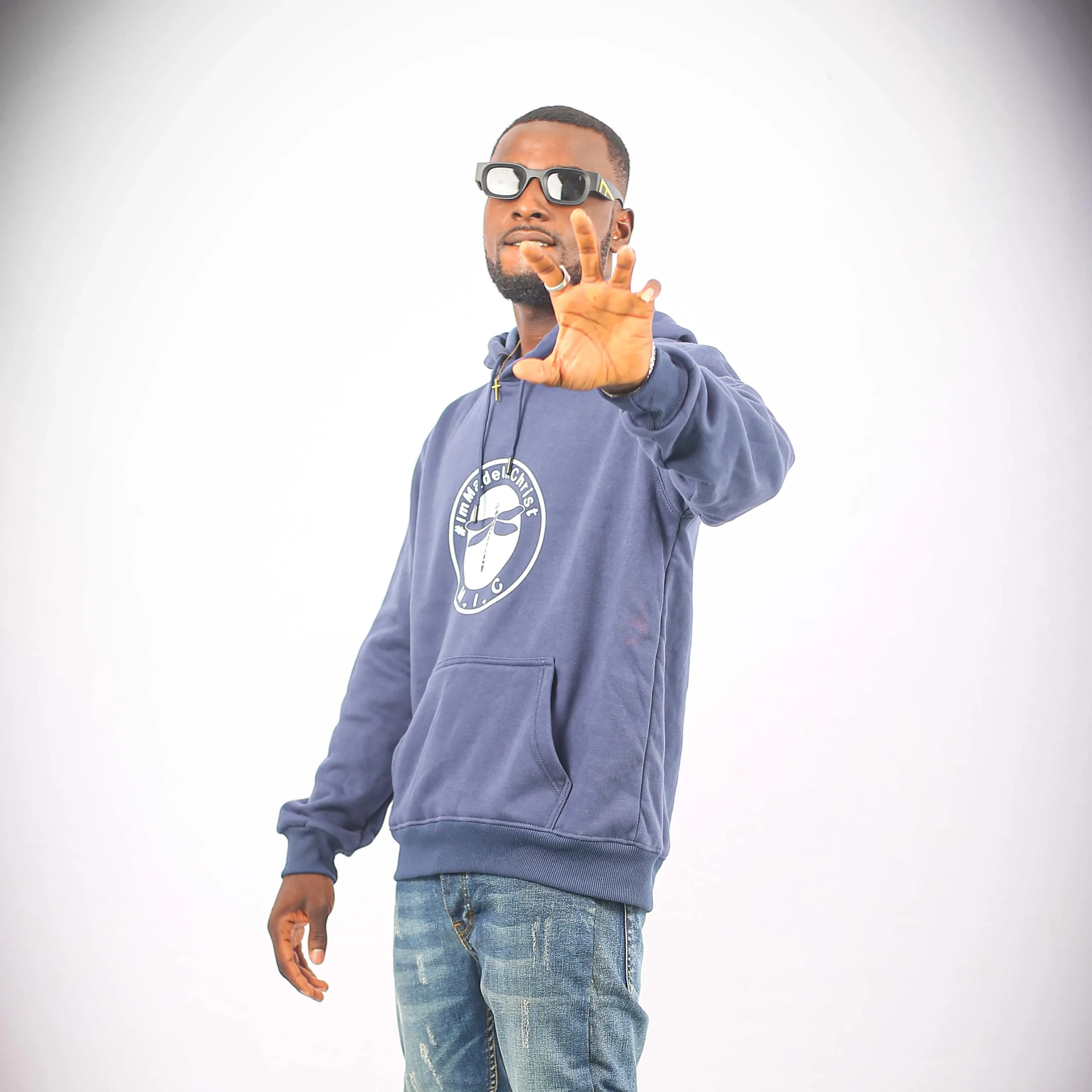 Mdrick Oninni – Rappeur Ivoirien Urban Gospel, membre fondateur de KOPHI'S MUSIC