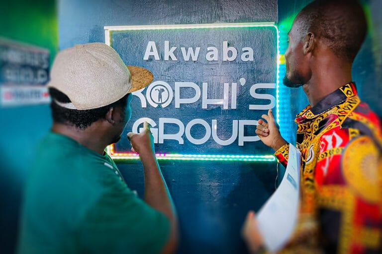 EUSTACHE MÉLODY SIGNE CHEZ KOPHI'S MUSIC - LE CHANTRE IVOIRIEN REJOINT LE LABEL URBAN GOSPEL D'ABIDJAN